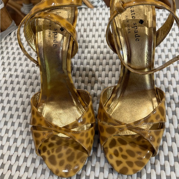 kate spade Shoes - Kate Spade Women's Gold Leopard Print Sandals size 8